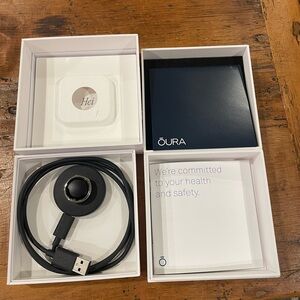 Oura Gen 3 Heritage silver with charger